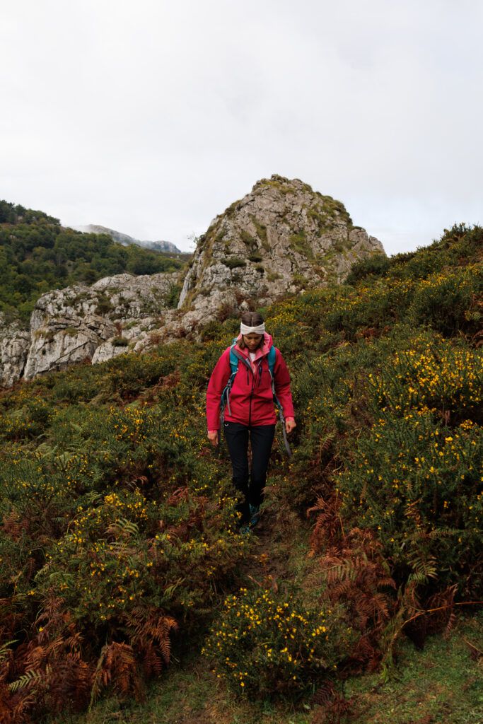 Ewa idzie szlakiem wokół Jezior Covadonga